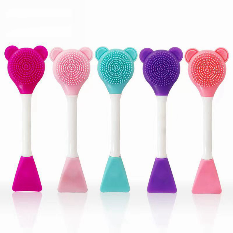 2026 Hot Selling 15cm Silicone Cute Bear Skin Care Beauty Makeup Brush Double Head Facial Spatula 2 in 1 Silicone Brush