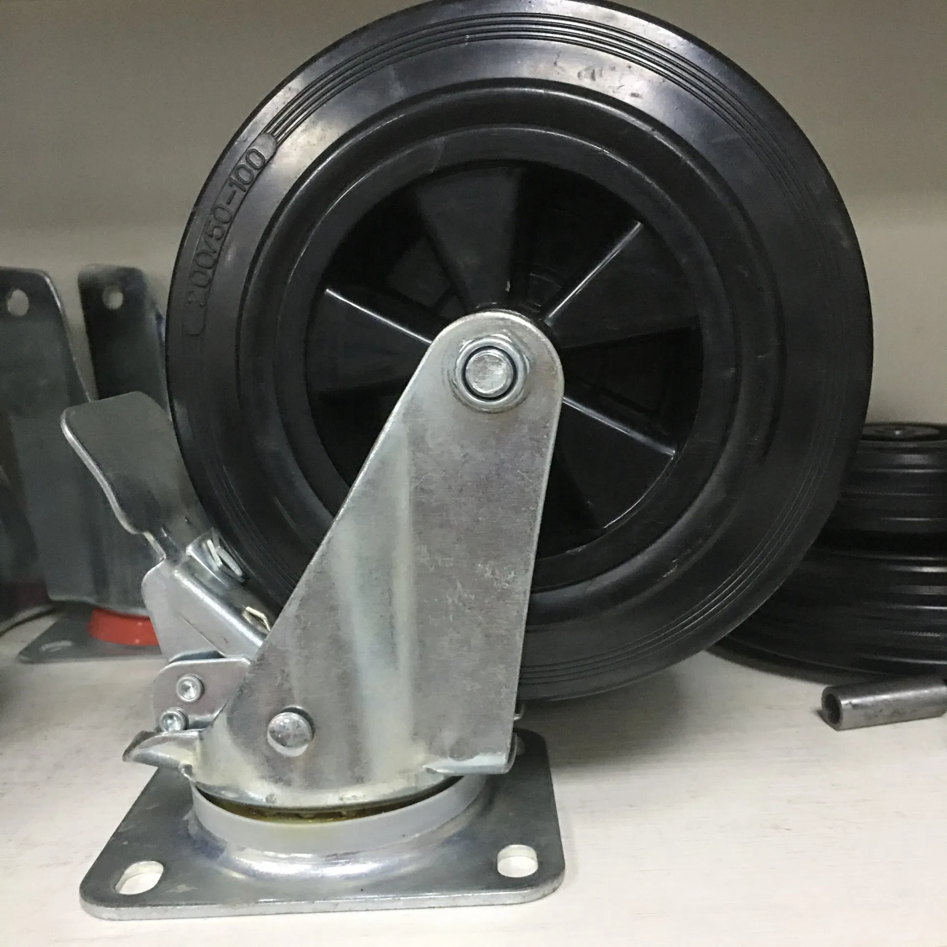 Wbd China 150 200 mm Rubber Wheel Rust-Proof PP Core Caster Wheel for Outdoor Waste Bin