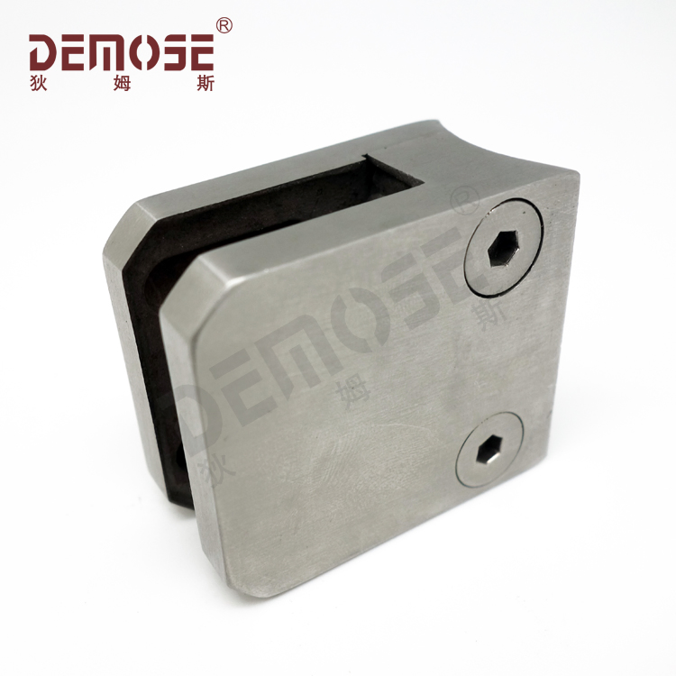 Horizontal Bar Balustrade for Modern Spaces with Glass Clamp (DMS-P14012)