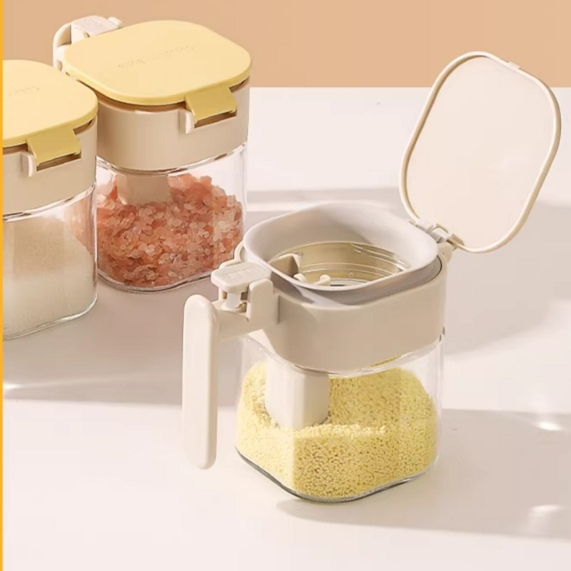 Стеклянная банка с мерной шкалой для сыпучих продуктов