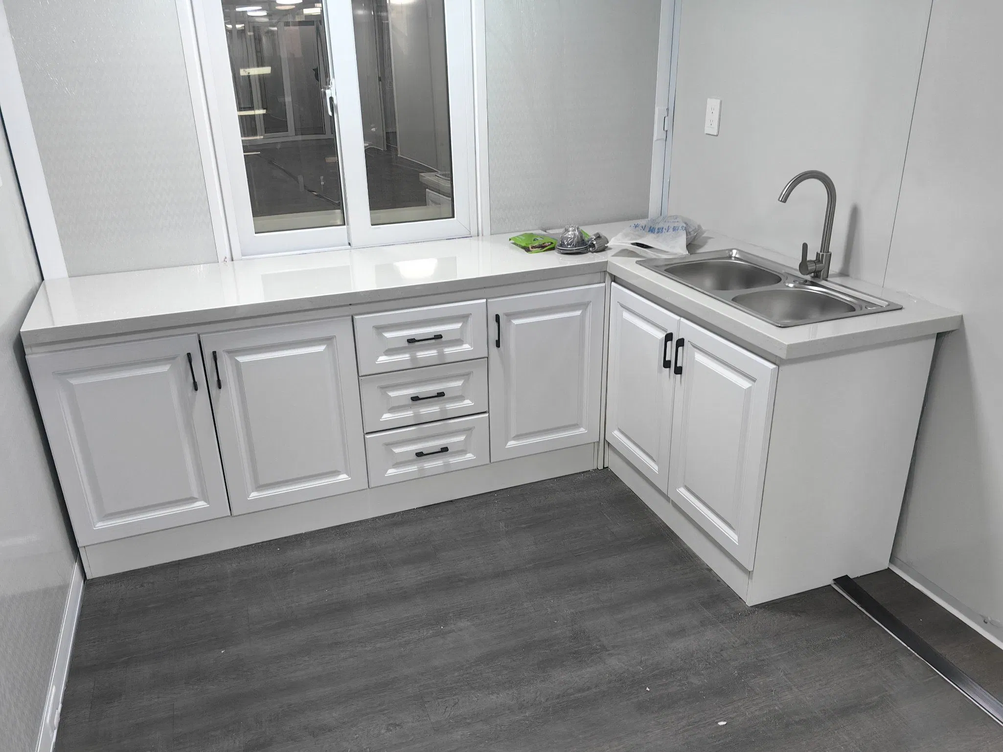 Move-in Ready Double Wing Extension Capsule House Space Container House