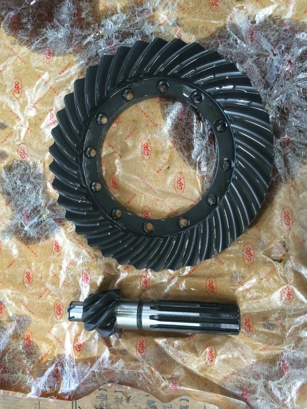 Венец и шестерня главной передачи Isuzu TXD50 41211-081