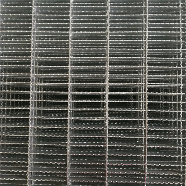 Heavy Duty Galvanized Expanded Metal Steel Grating
