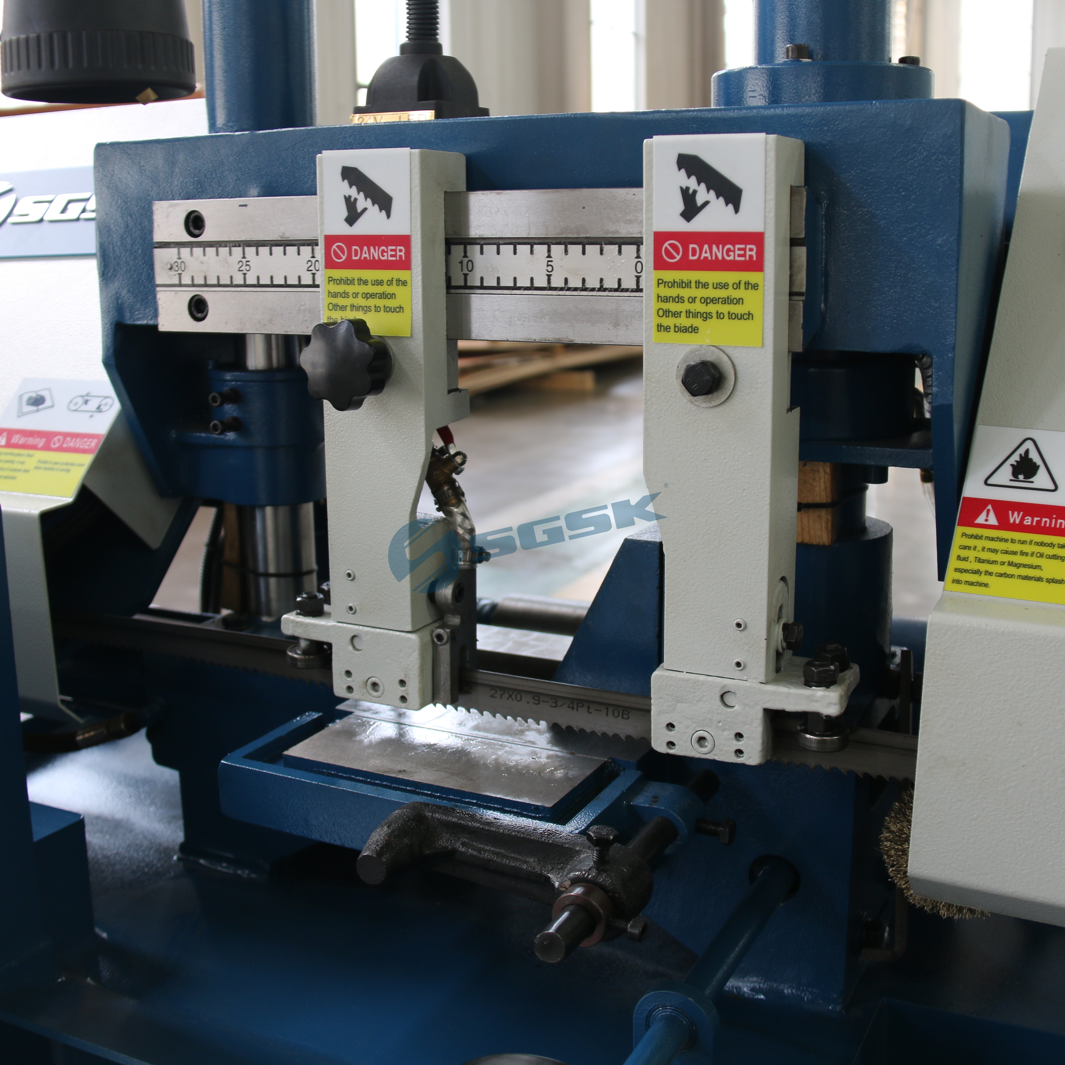 Станок ленточнопильный настольный по металлу GH4220