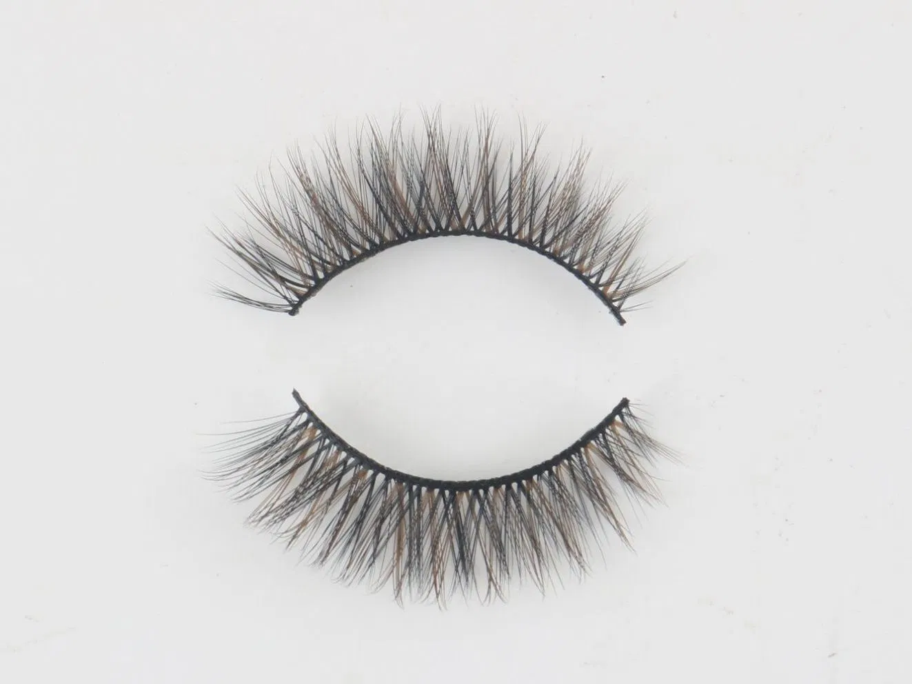 Faux Mink Lashes Silk Eyelashes Volume Lash Strips Eyelashes Eyelash with Custom Logo Packaging