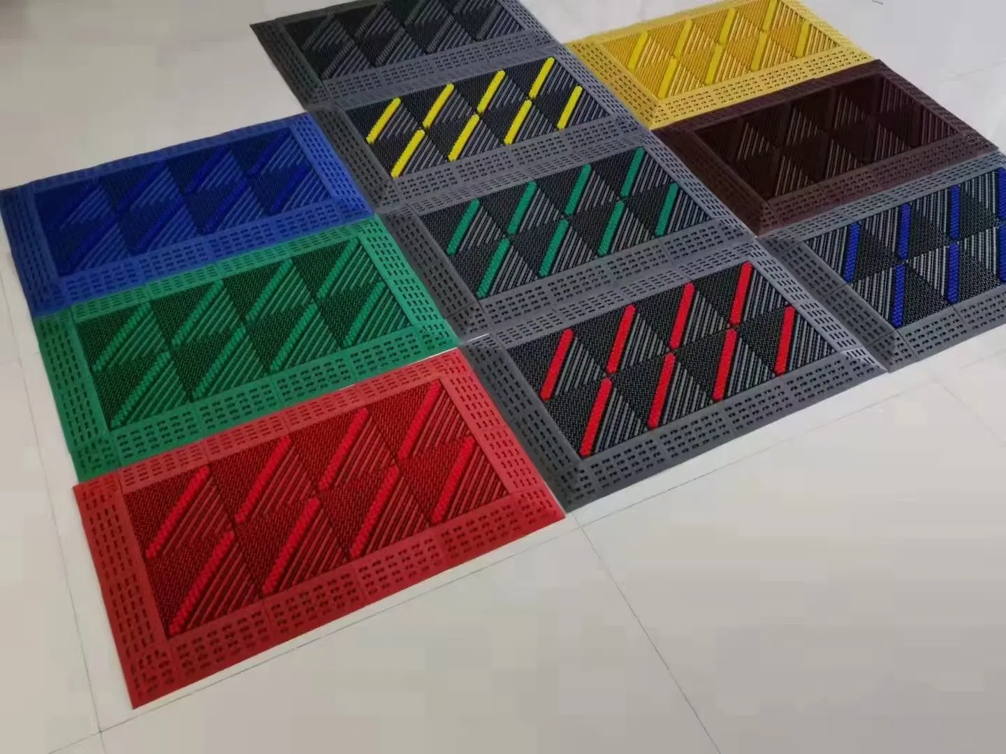 Модульный противоскользящий коврик для входной зоны EVA