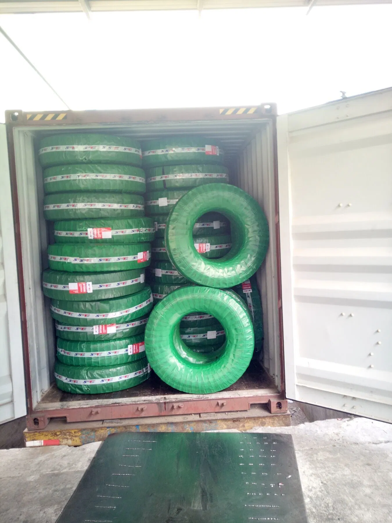 Tyre Factory Sportrak 17.5R25 OTR Radial Tubeless Wheel Loader Tire