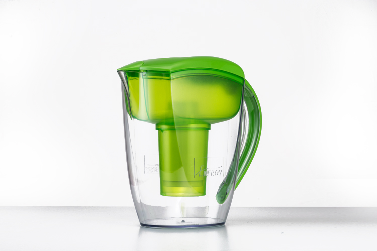 Alkaline Water Purifier Plastic Pitcher with Activated Carbon for Drinking Water