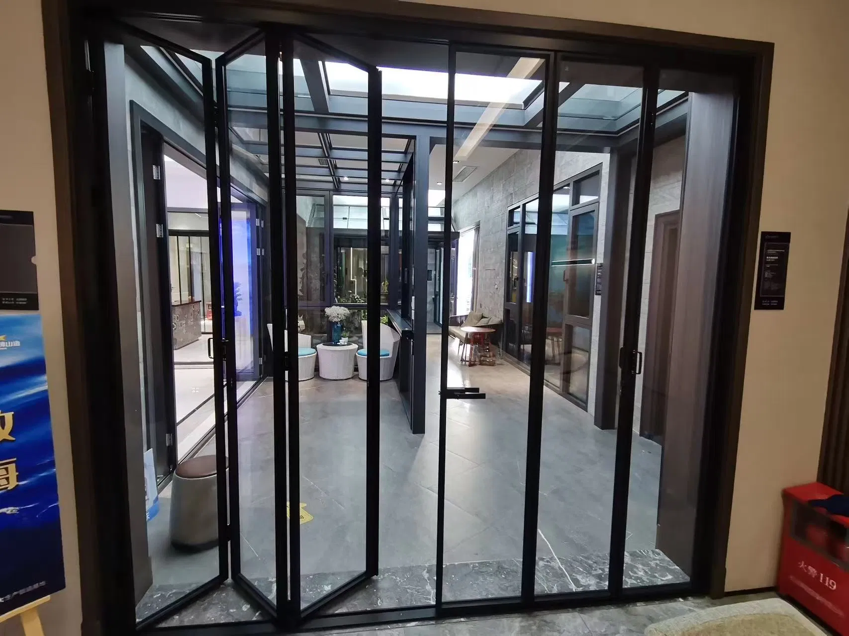 Environmentally Friendly Fire Resistant Flame Retardant Stable Folding Door