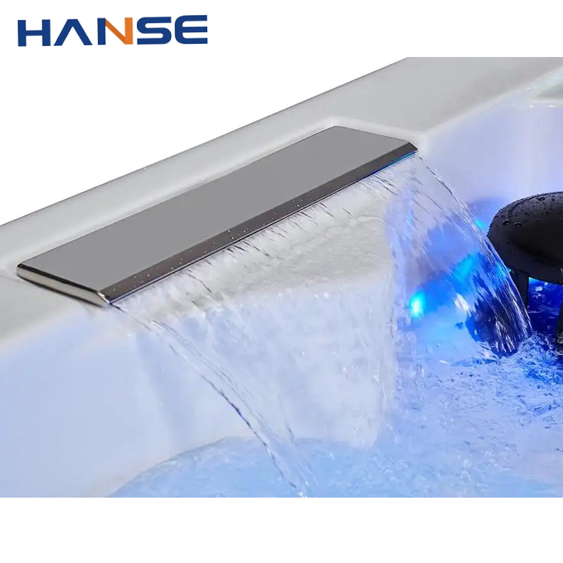 Гидромассажная ванна на 3 персоны с двумя лежаками