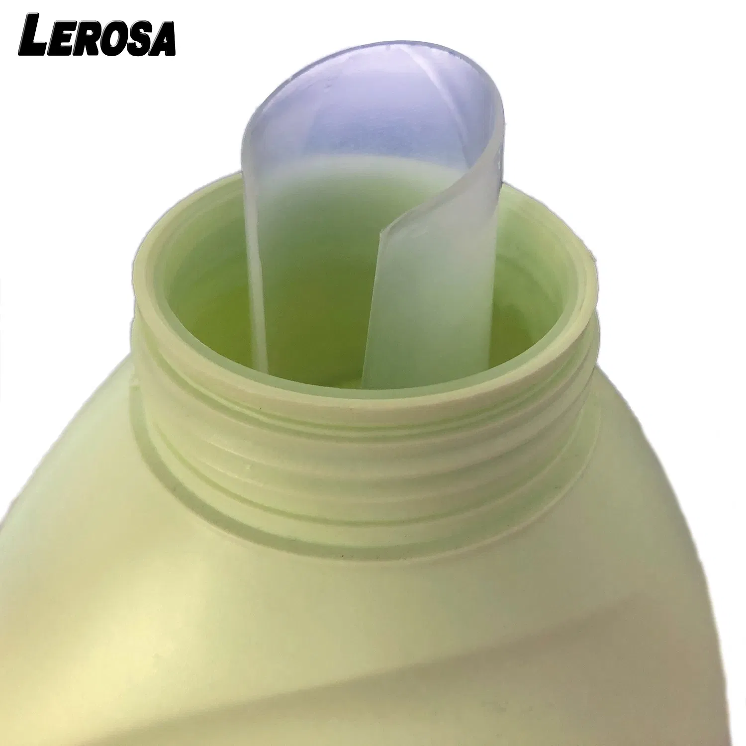 Wholesale Price Good Quality Hot Sale 2L Laundry Detergent Liquid for Washing Clothes, Socks, Covers, Towels, etc