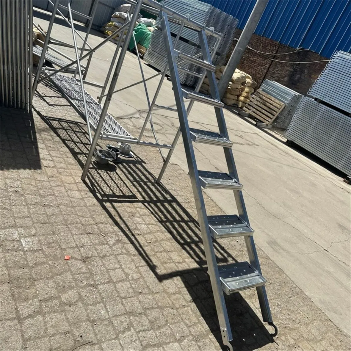 Multi-Purpose Scaffold Platform Ladder with Dual Hooks for Construction