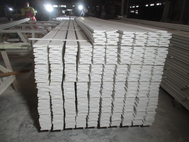 Wood Moulding Lamb Tongue Skirting Supplier