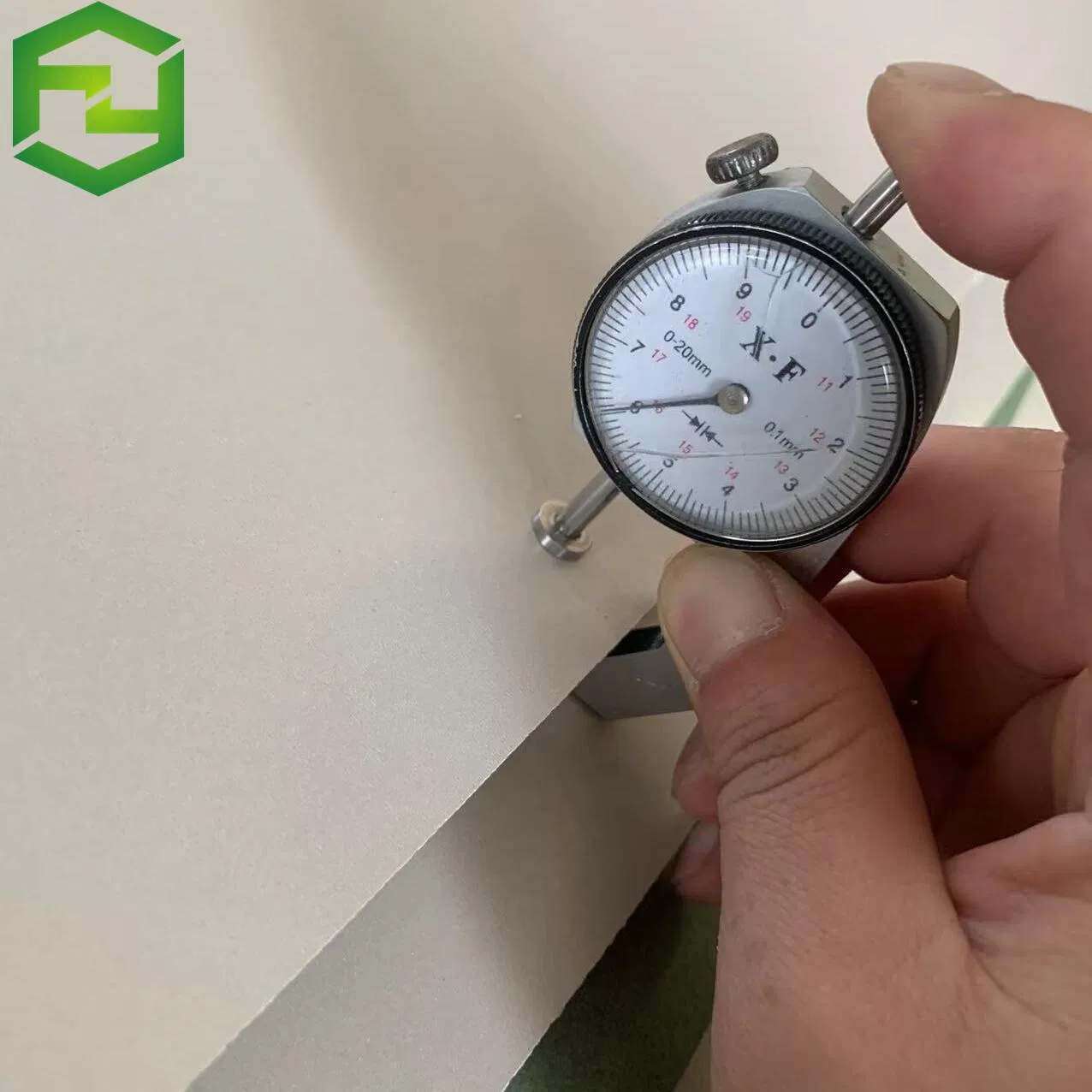 High Gloss 9/15/18mm Melamine MDF White Faced Laminated Melamine MDF Board