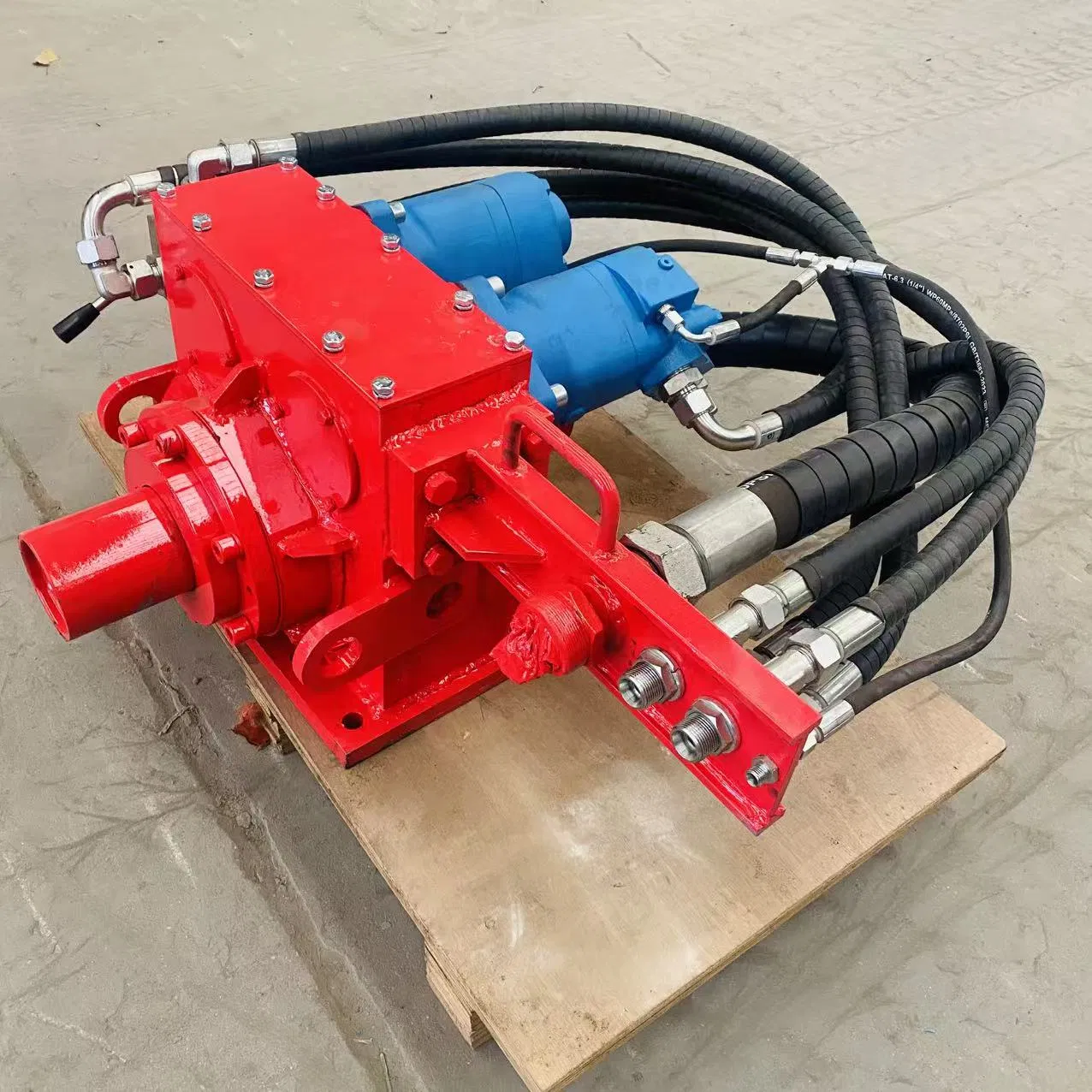 High-Efficiency Rotary Drill Head for Multi-Terrain Water Well Drilling Rigs