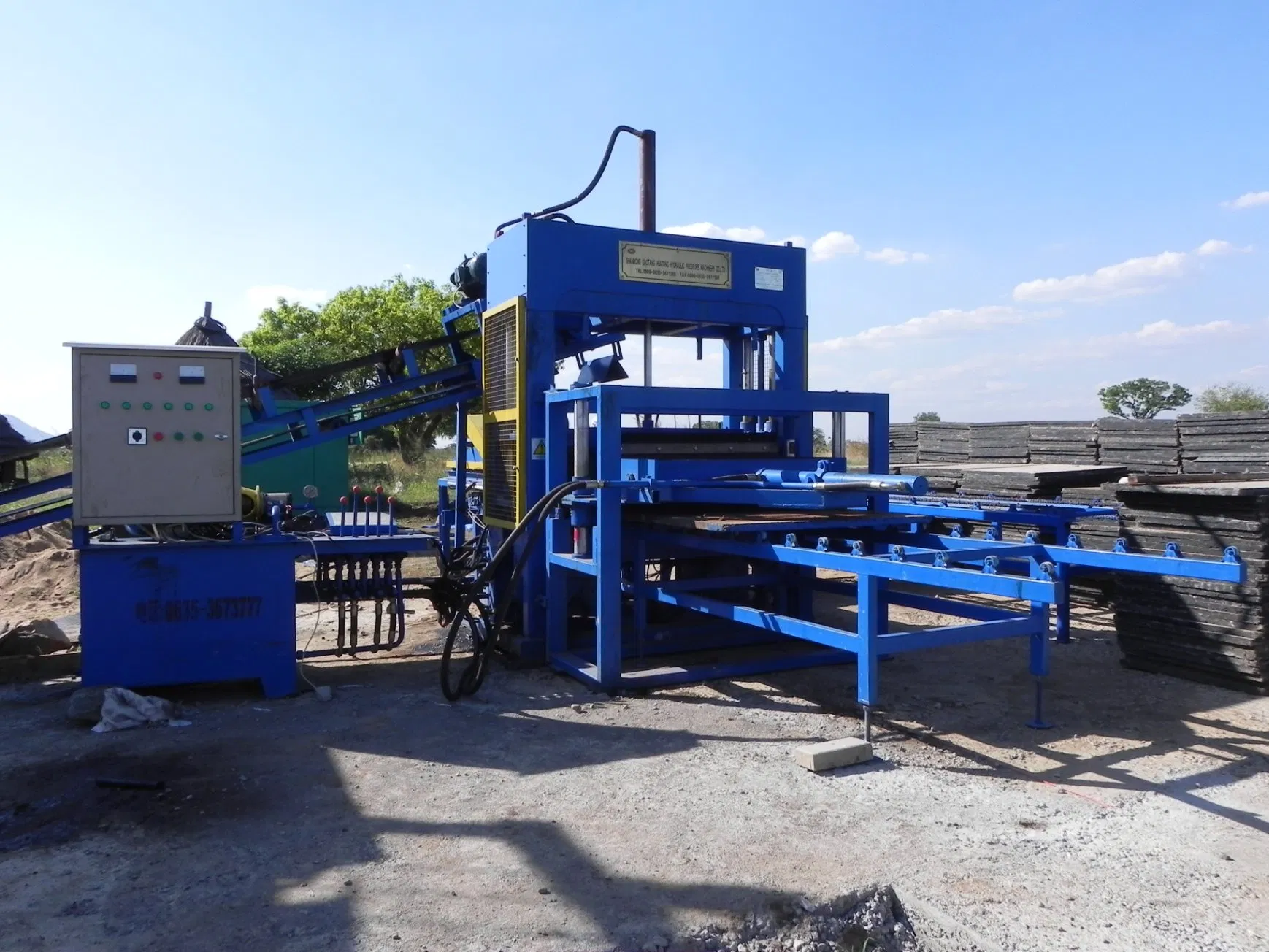 Semi Automatic Brick Making Machine with Durable and Smooth Operation