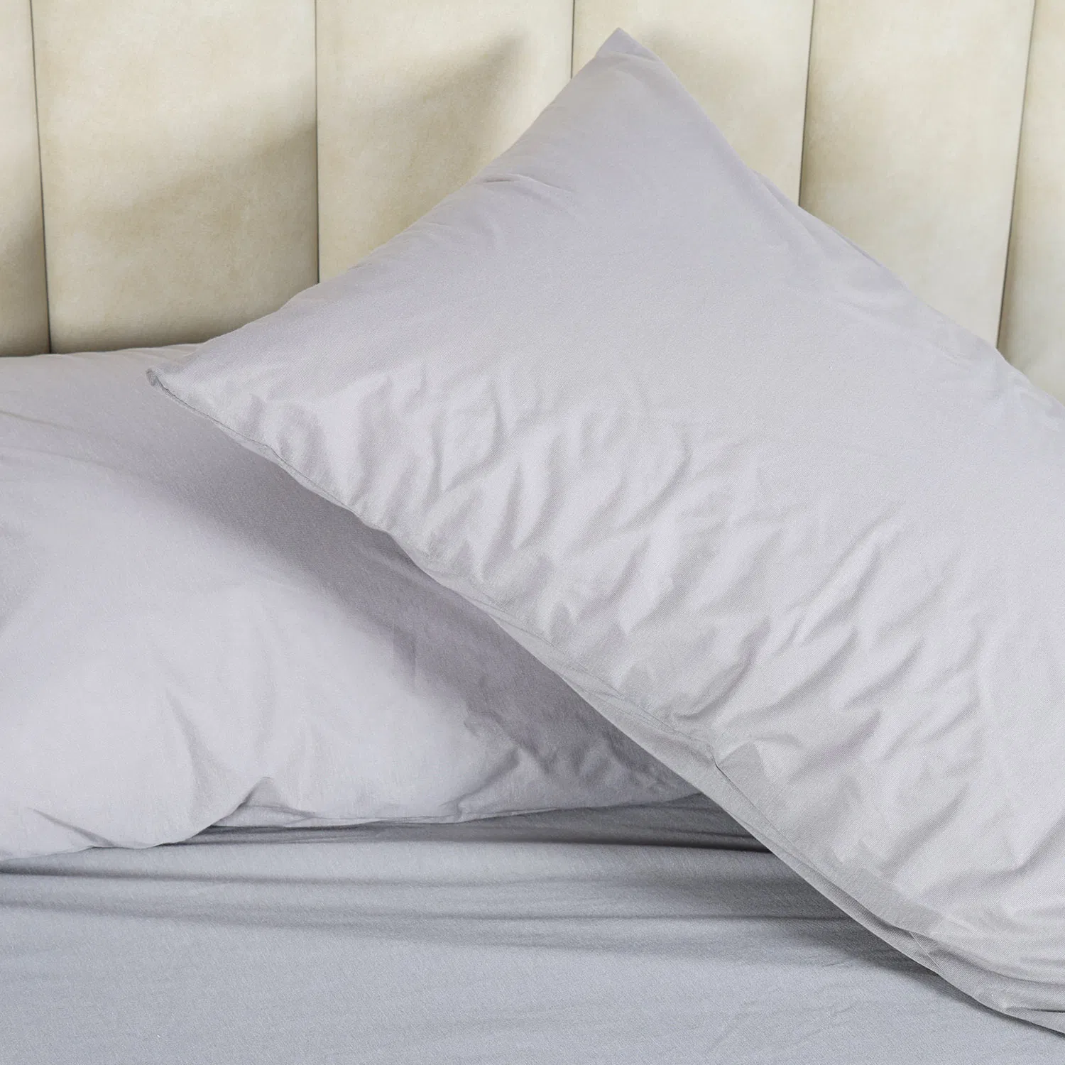China Waterproof Pillow Protectors 50X75 Cm - 2 Pack White Zipped Pillow Covers Washable