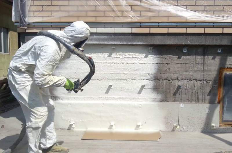 Factory Direct Sale Closed Cell Spray Polyurethane Foam Low Price Hot Sale