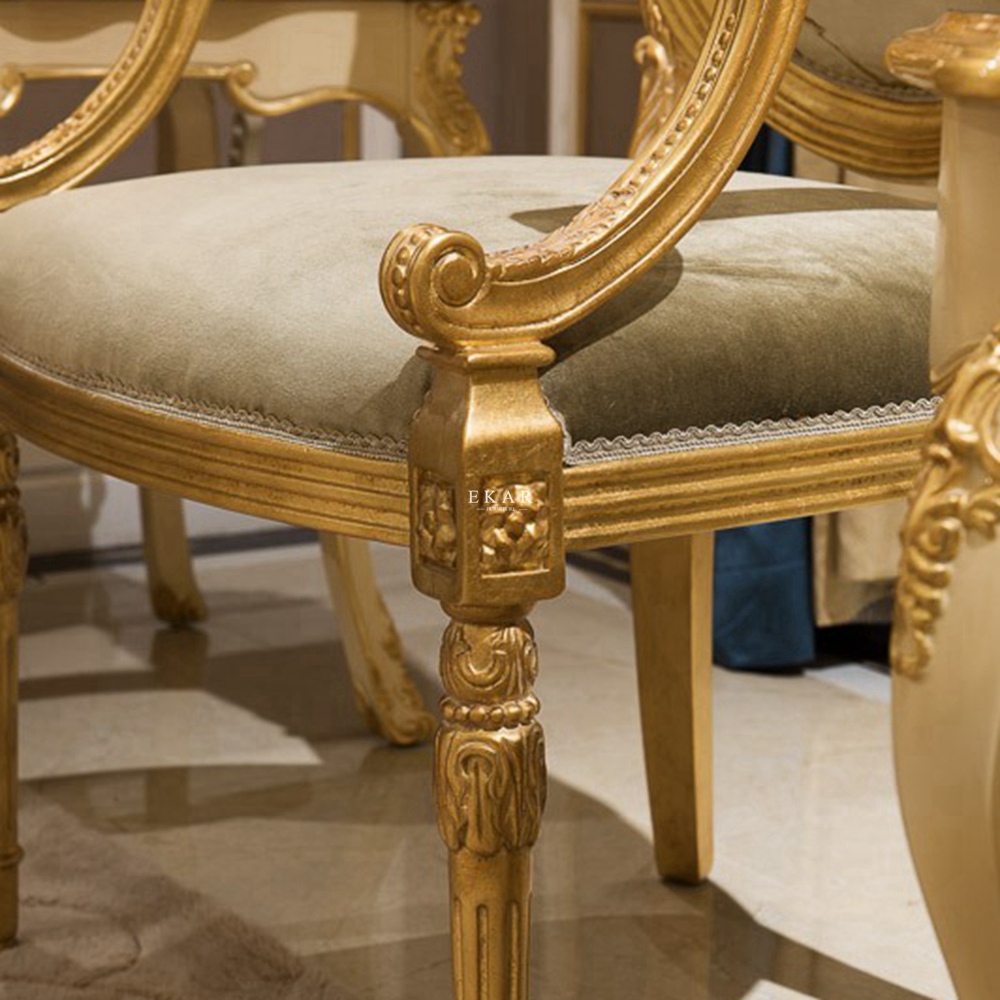 Кресло для отдыха деревянное классическое для гостиной