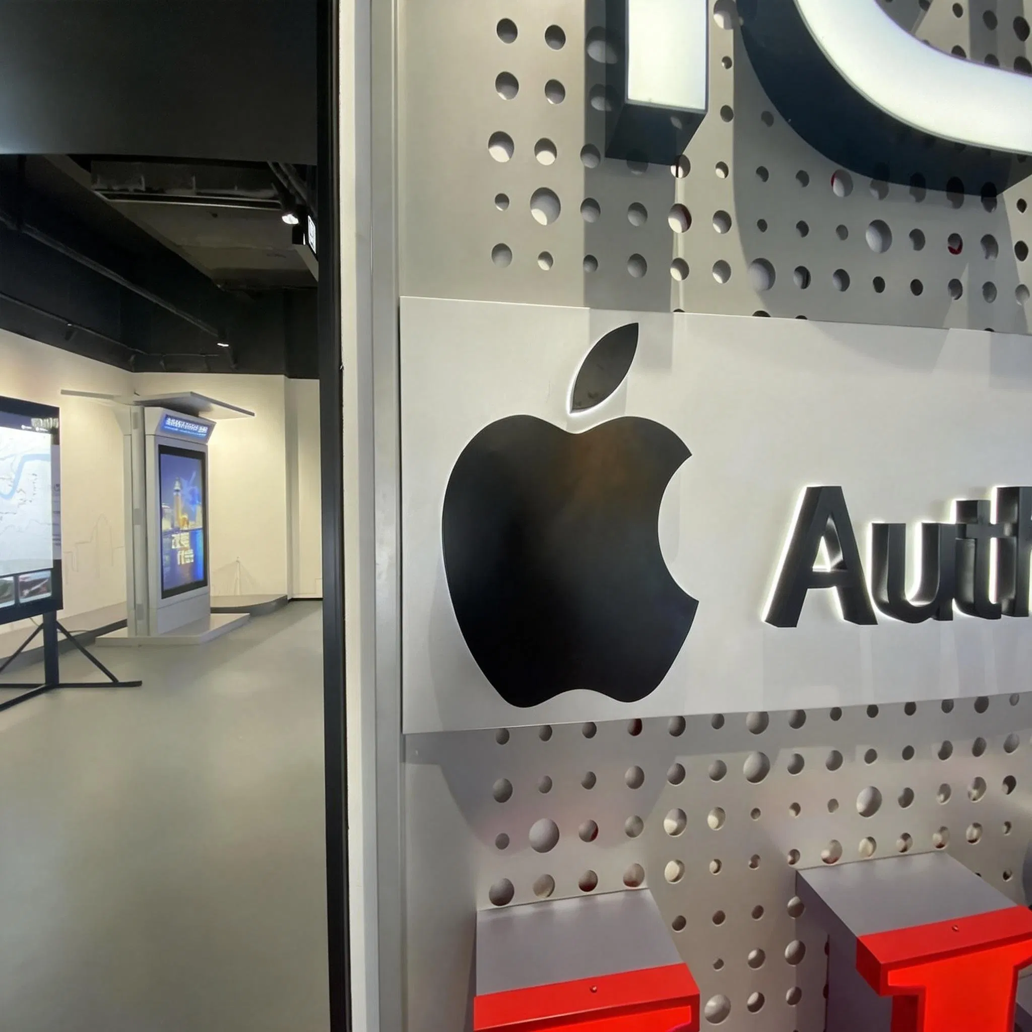 Customized LED Channel Letter Signs for Brand Identity Enhancement