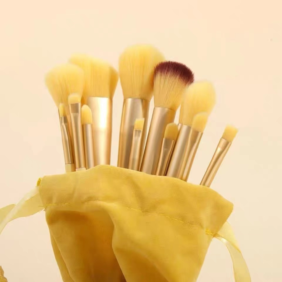 Shehas She Has a Macaron Sao Powder 15 Makeup Brush Set Red Eye Shadow Brush Loose Powder Brush Full Set of Detail Brush