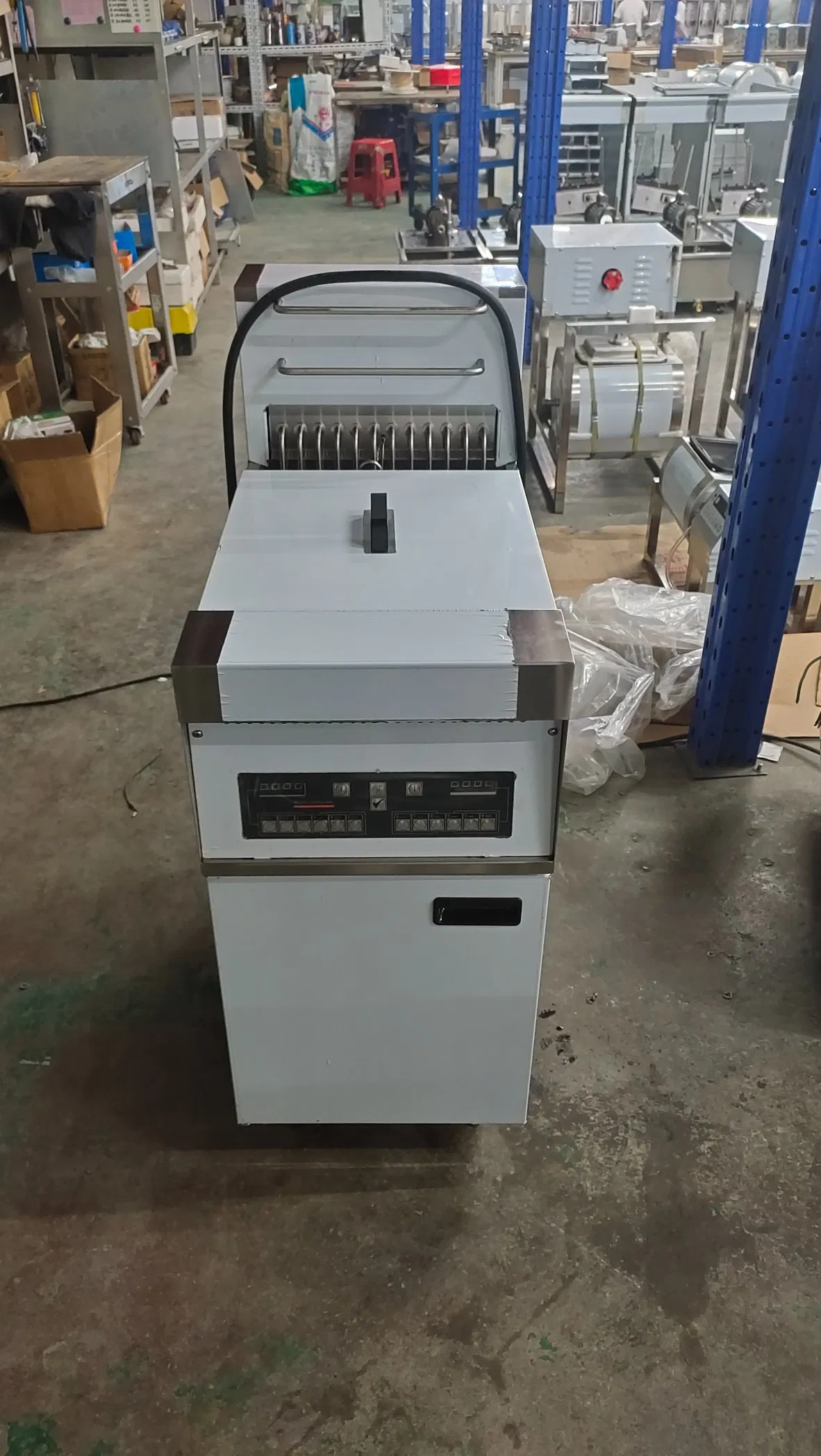 Heavy Duty 28L Commercial Fryer Equipment for Restaurants