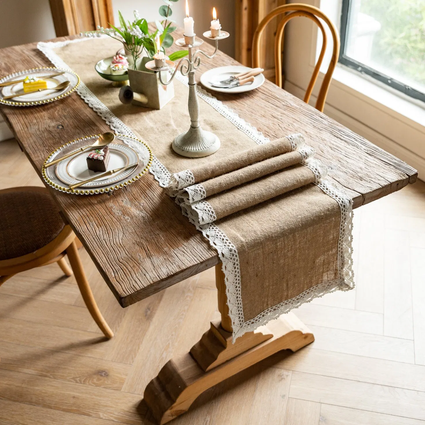 Xinlan Handwoven Jute Table Runner with Lace Trim and Fringe Boho Chic Table Cover for Wedding Party Festive Decor