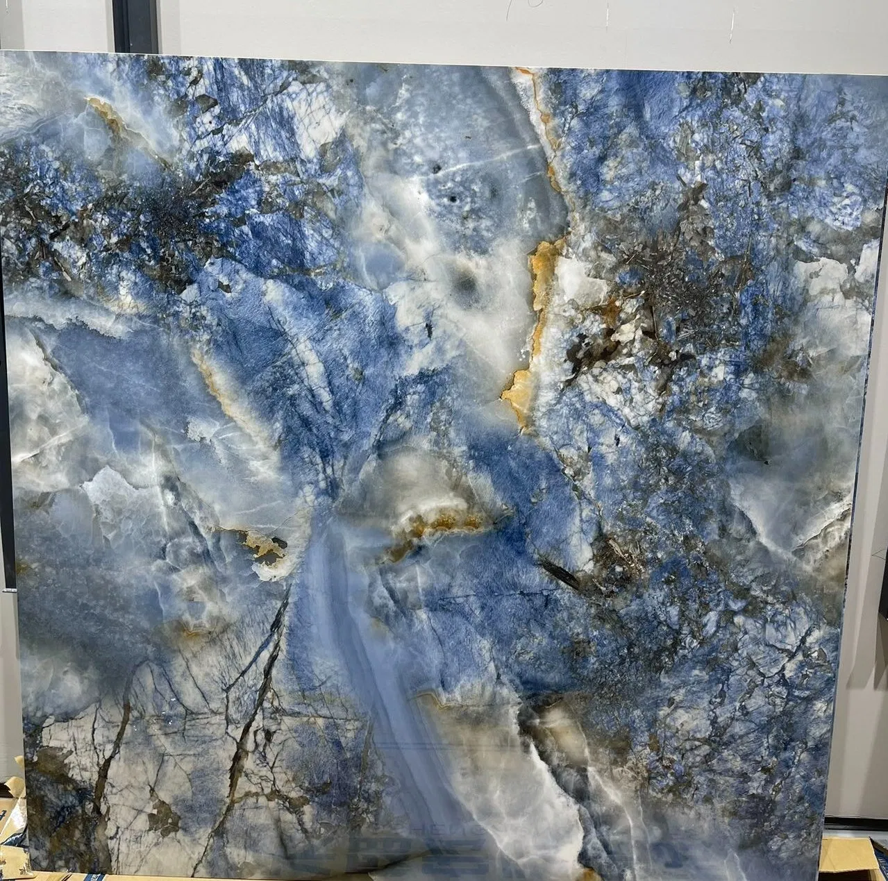 Керамическая плитка глянцевая мрамор 1200x1200 мм