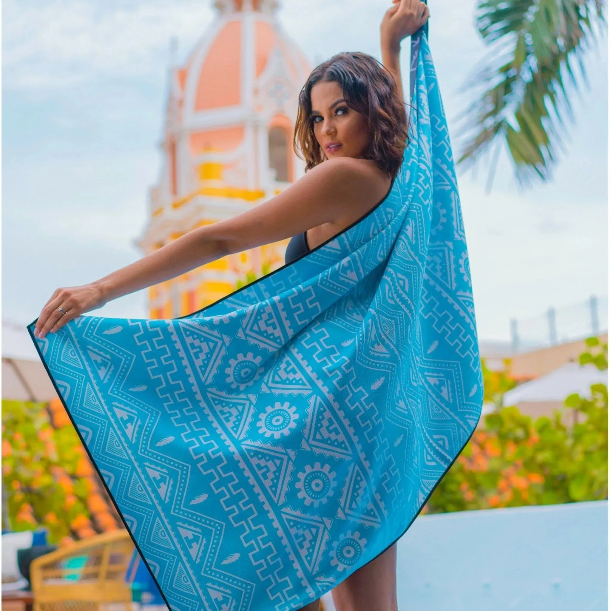 Wholesale Custom Lightweight Print Logo Design Sublimated Digital Printed Micro Fibre Personalized Sand Free Beach Towels