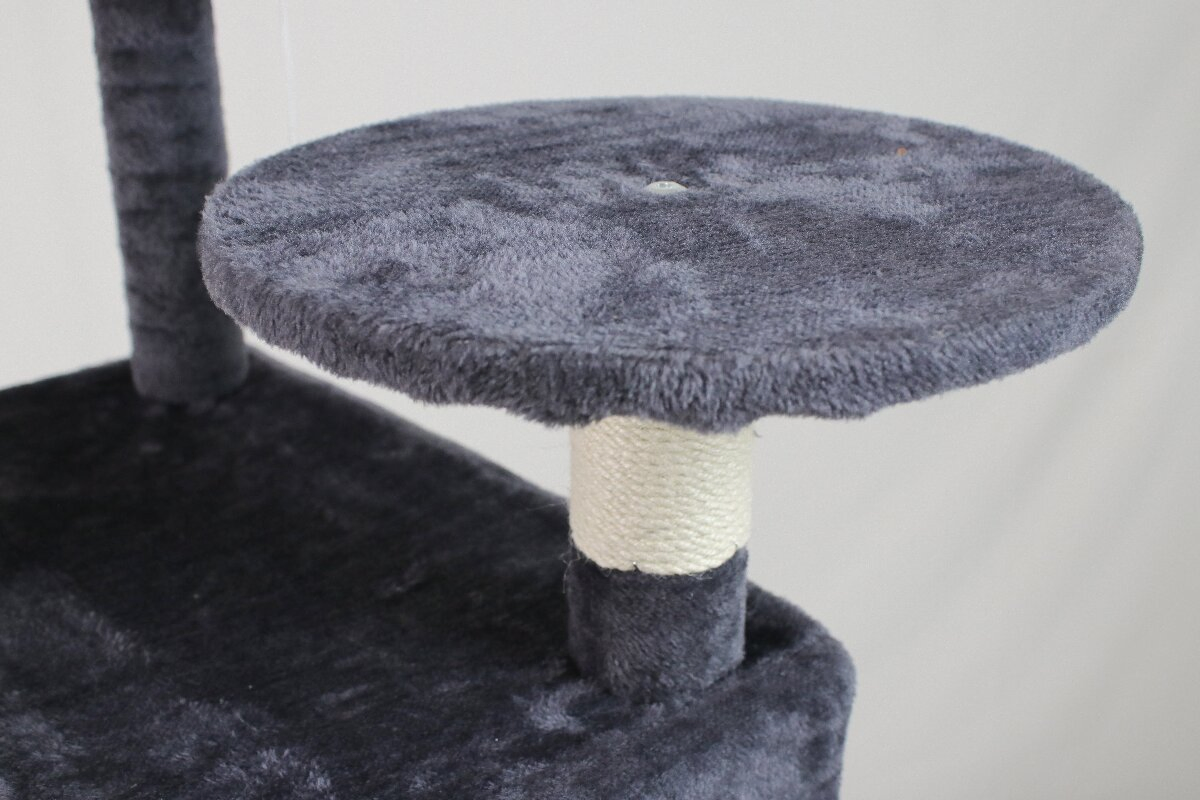Multi-Functional Cat Tree for Winter Warmth and Fun Activities