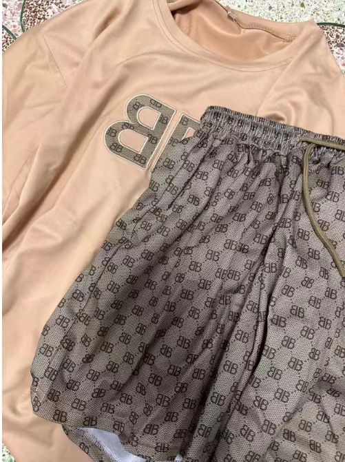 Комплект женский летний трикотажный пуловер и шорты