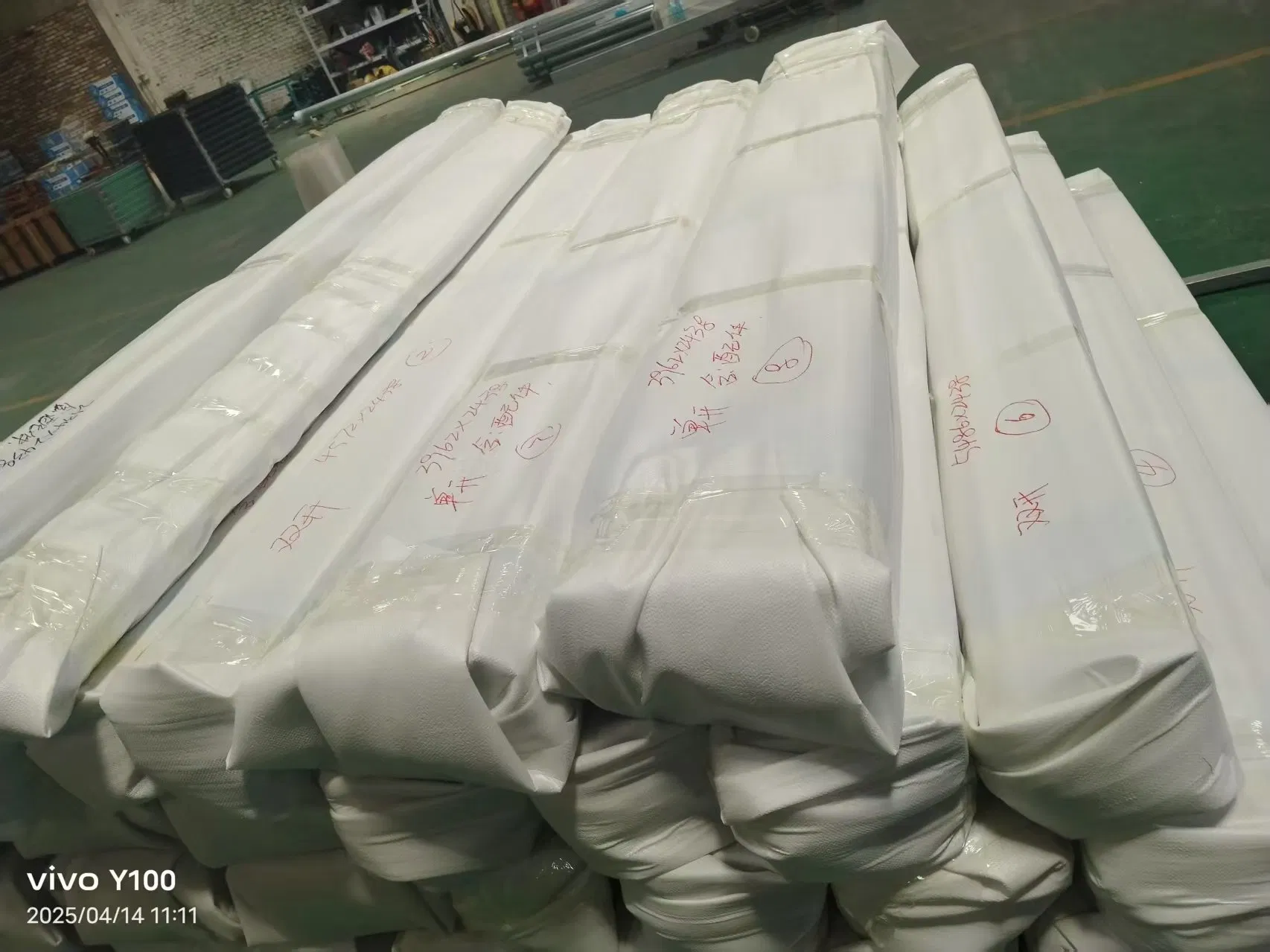 Manual Side Folding Polycarbonate Shutter Door for Commercial Shop Sliding Door