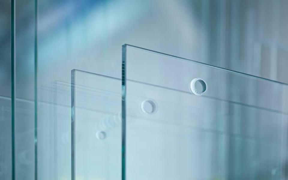 Electrically Insulating 4mm/6mm/10mm/19mm Flat/Curved Borosilicate Glass for Electronics/Power Equipment Price