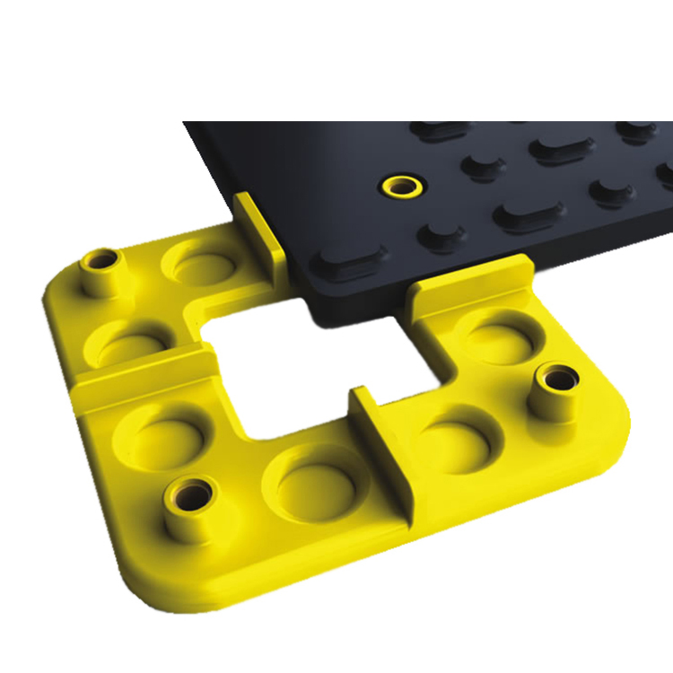 in Stock Heavy-Duty Embossed Nonslip UHMWPE HDPE Sheetground Protection Temporary Construction Road Mats