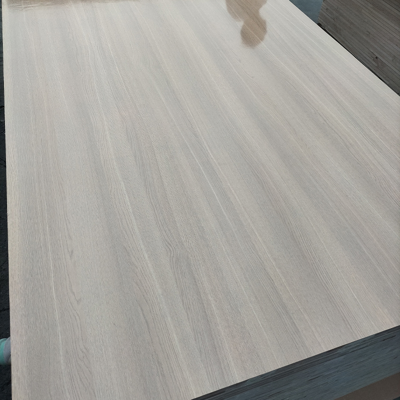 Hot Sale 18mm Fire Retardant Wood Grain Wood Timber Melamine Block Board From Linyi for Kitchen Cabinets