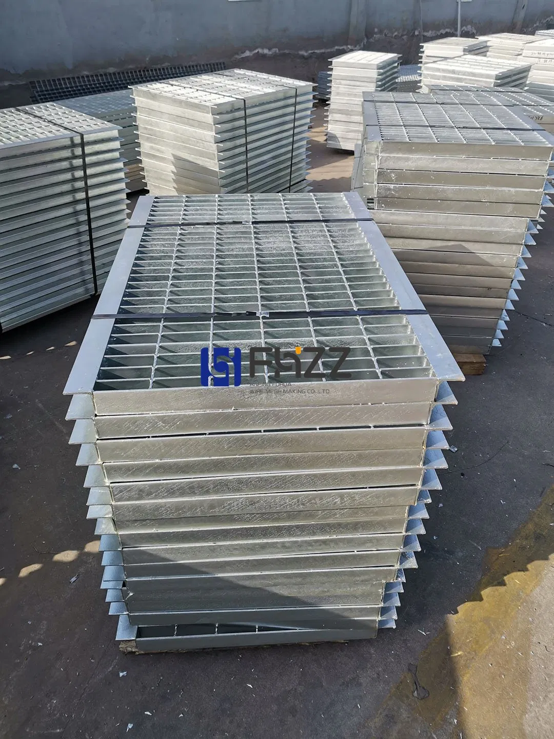 Hot Dipped Galvanized Metal Open Bar Grating Road Drainage Gutter Covers