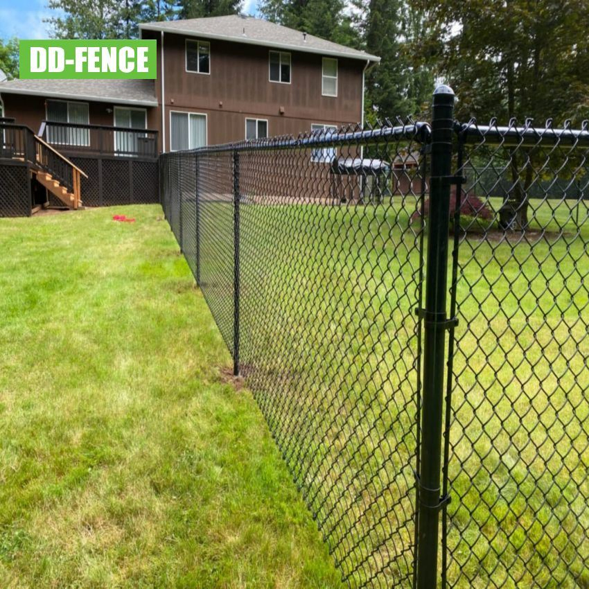 Cheap Welded Metal Steel Garden Fence Outdoor Fences Galvanized Diamond Wire Mesh Fence Panel Post Farm Fencing Netting Cyclone Wire Fence Chain Link Fence