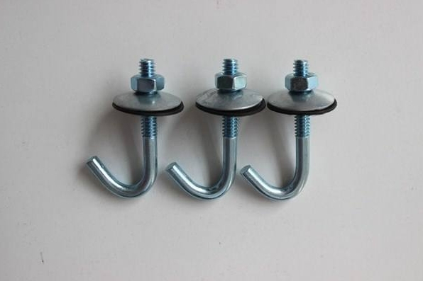 Анкерный болт для бетона J-типа с гайкой