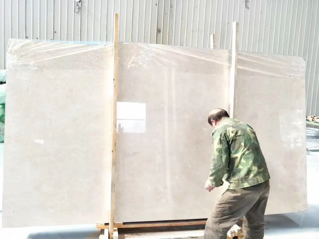 Decoration Material Spanish Jura Beige Marble Cream Marfil Marble Tile