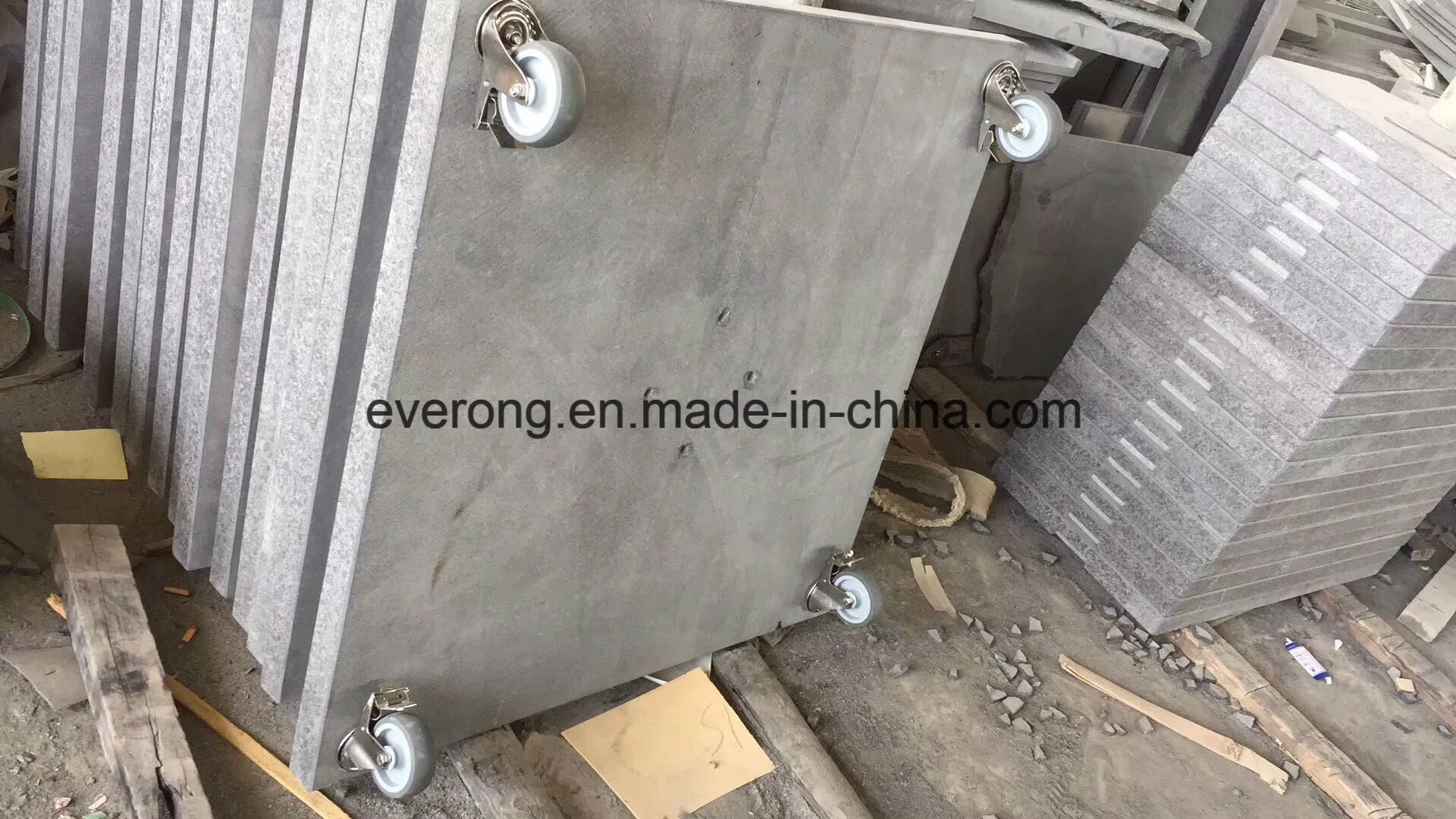 Customized G684 Black Basalt Tile with Caster Wheel