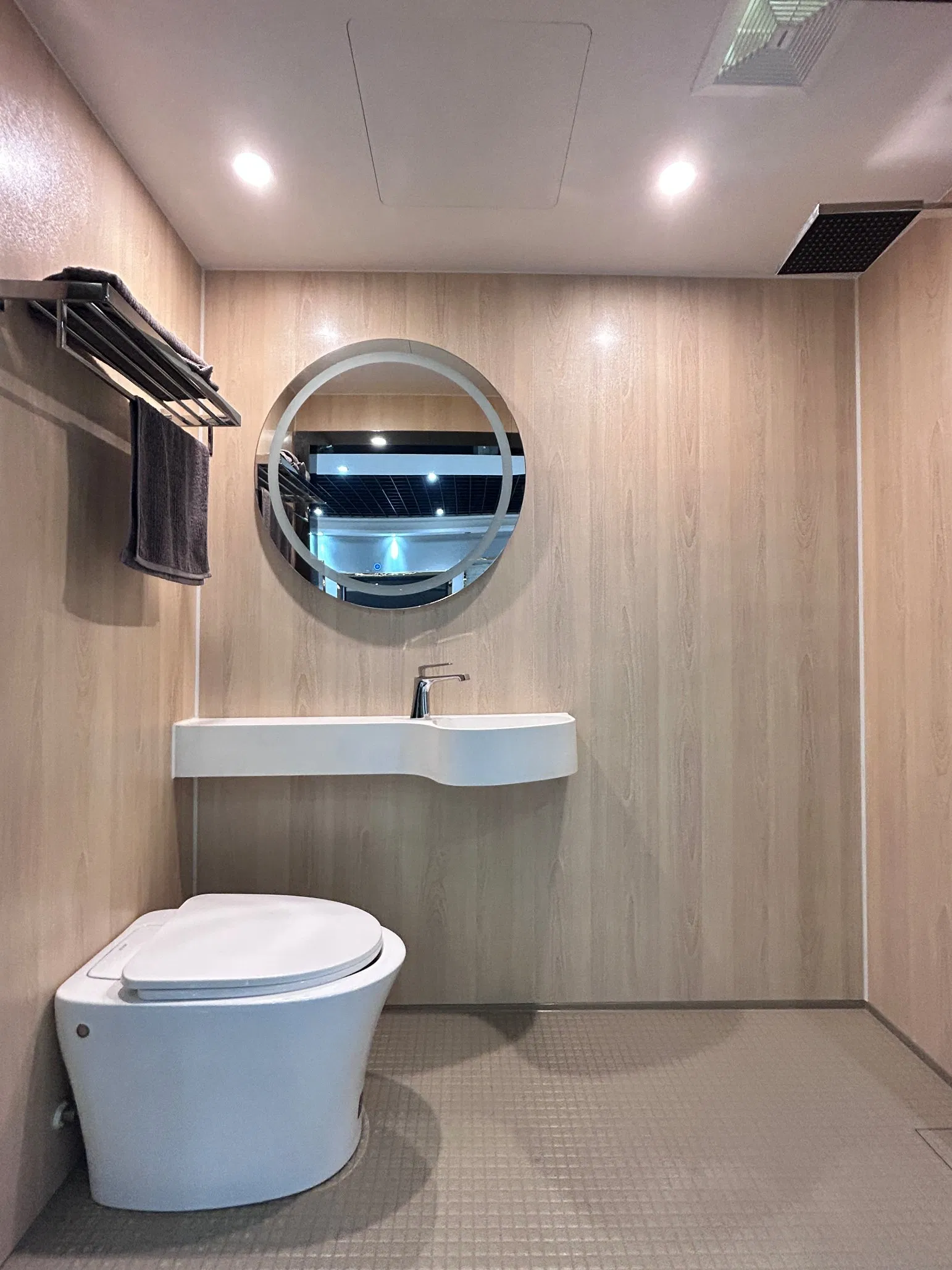 CE Certified Integrated Bathroom EU Tongnai Integrated Bathroom System - Space Optimization, Thermal Insulation and Moisture Prevention Bathroom