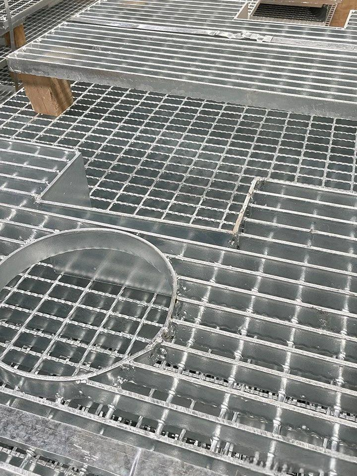 Premium Galvanized Steel Grating as Platform Grating for Airports 5mm Thickness