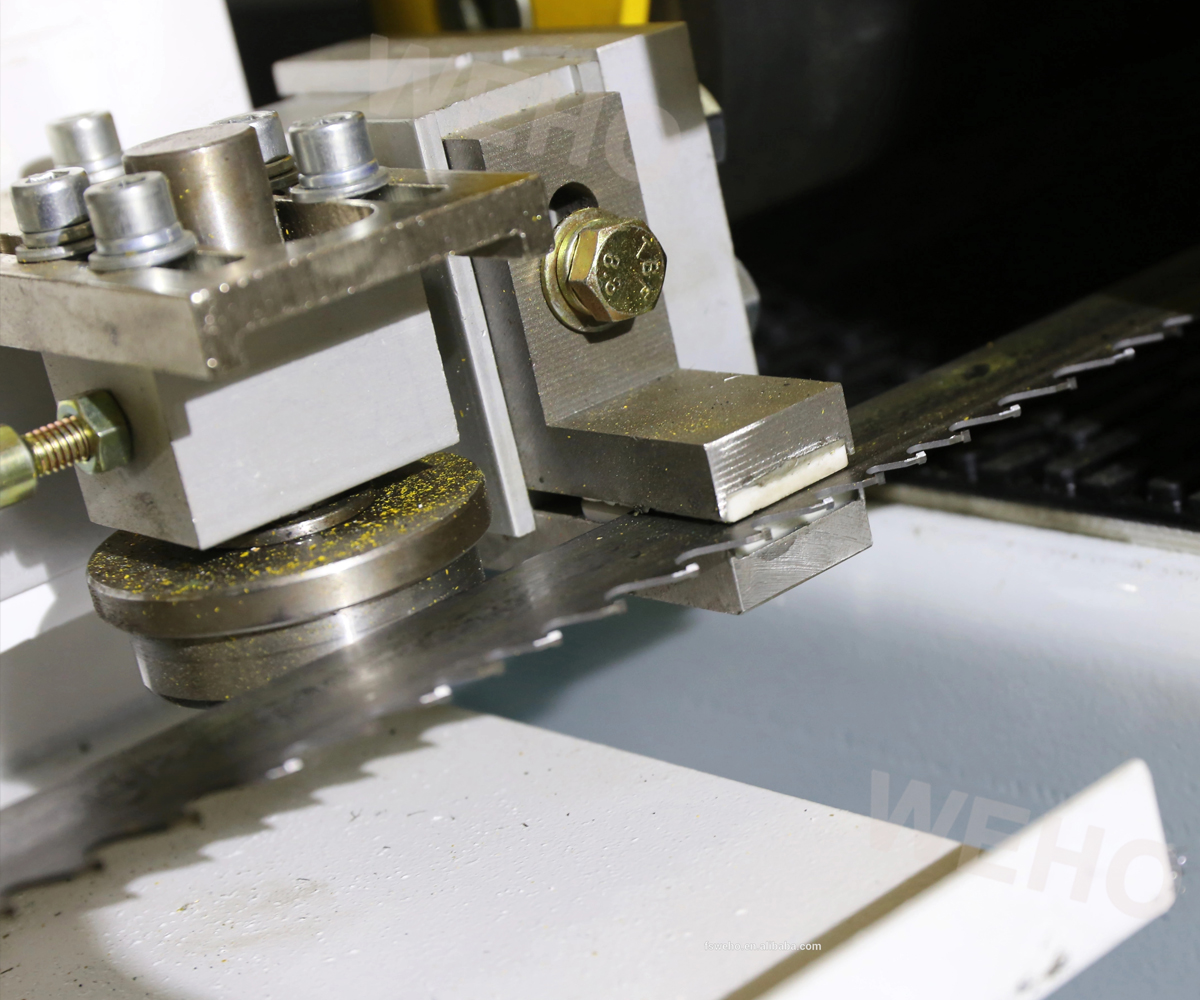 Ленточная пила по дереву горизонтальная MJ3185X1300