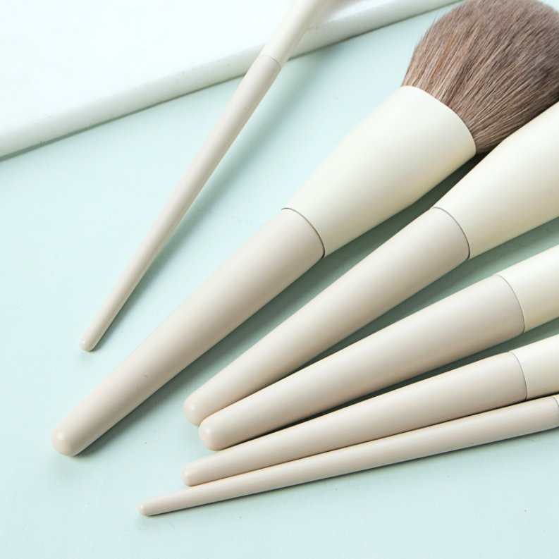 Makeup Brush Set 10PCS Rainbow Synthetic Hair Liquid Foundation Brush Professional Cosmetic Brush Set Manufacturer