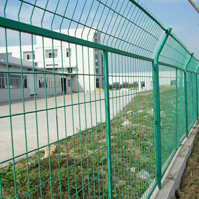PVC Coated Defensive Wire Mesh Fence