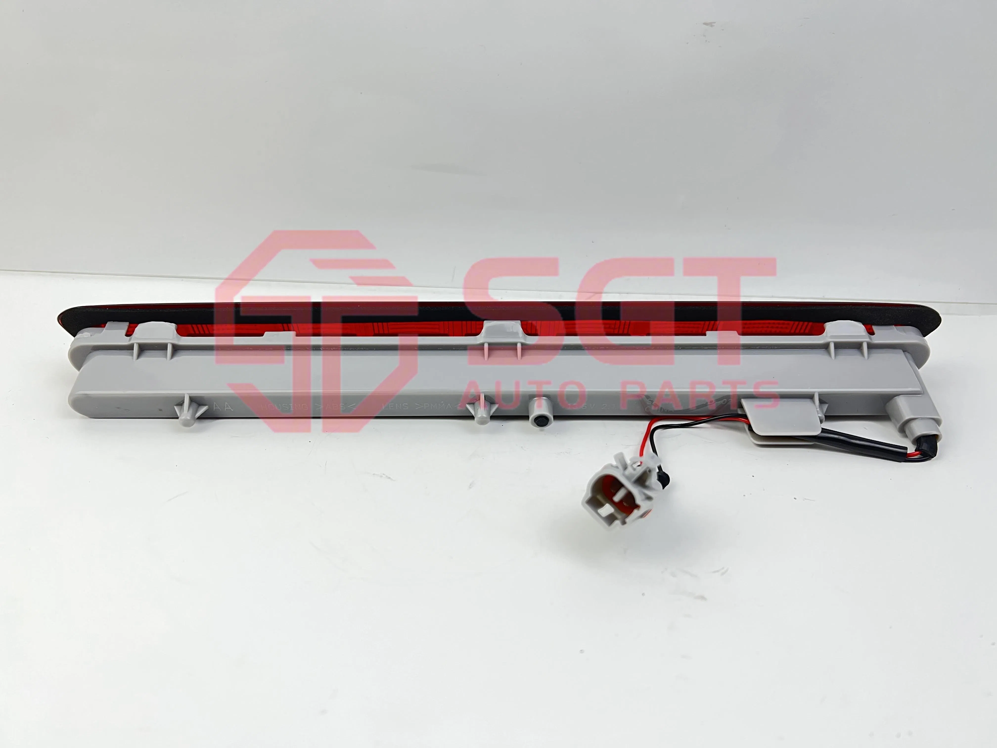 Фонарь задний светодиодный Toyota Hilux Vigo 2012 81570-0K010