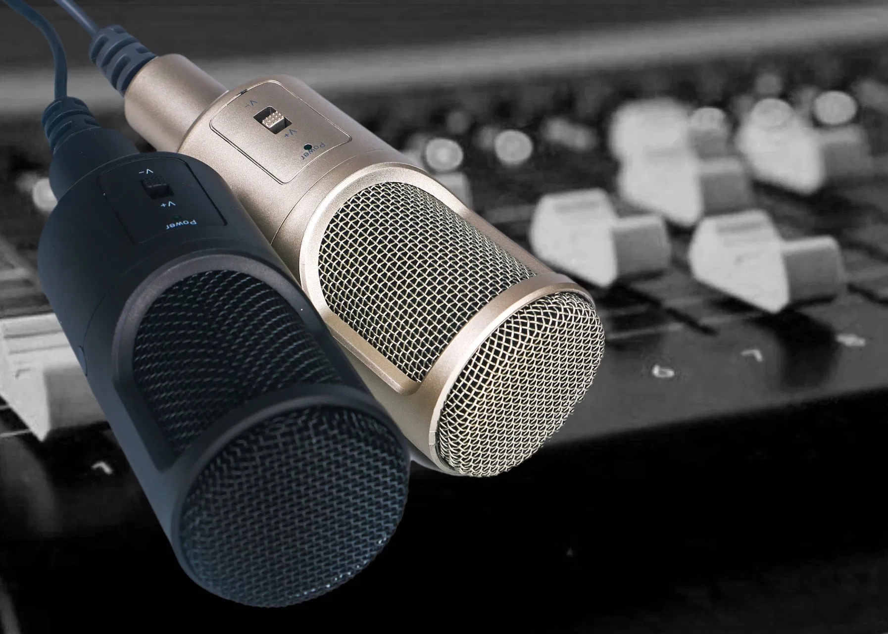 Live Streaming Sound Card Complete Recording Set with Dedicated Condenser Microphone