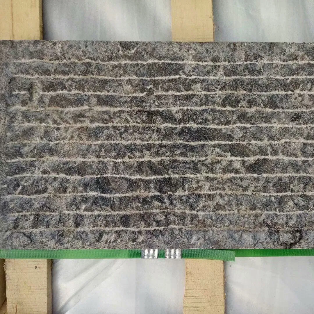 Building Material Natural Limestone Grooved/Honed/Tumbled Bluestone for Floor Tiles and Paving Stone and Wall Cladding/Facade