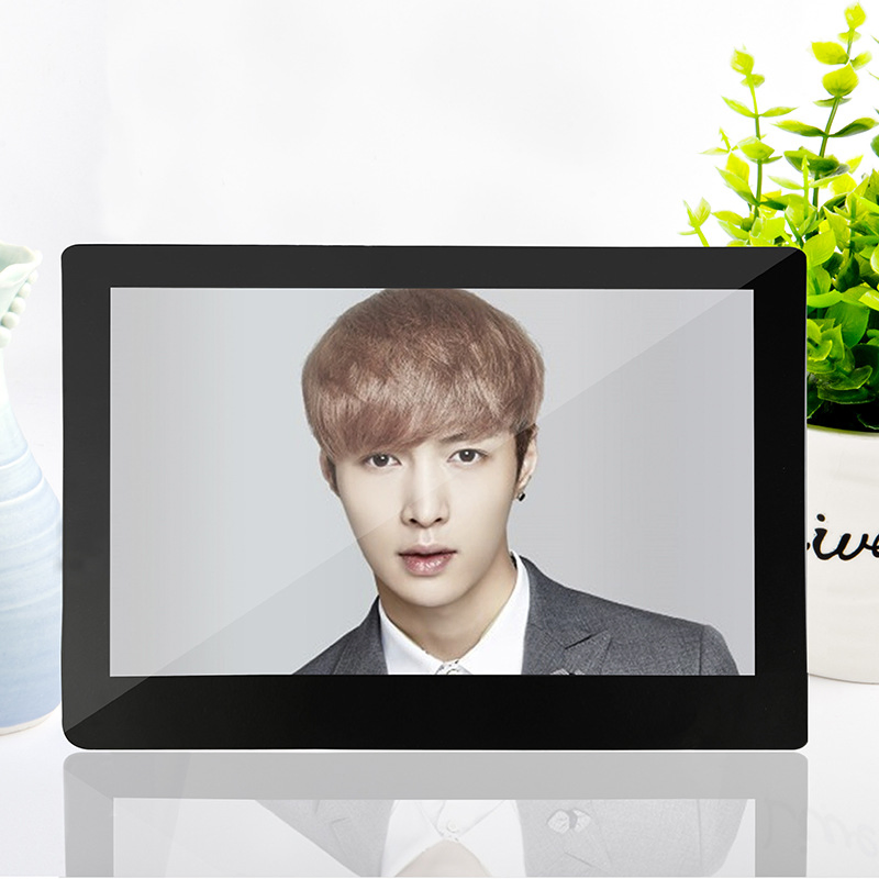 7-Inch Multi-Touch Screen Allwinner Android Digital Photo Frame with G-Sensor