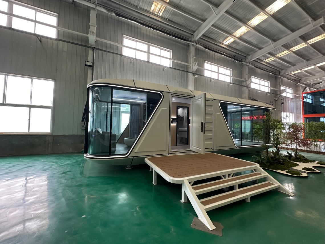 Modern Portable Luxury Prefabricated Resort Room Cabin Space Capsule Hotel Capsule